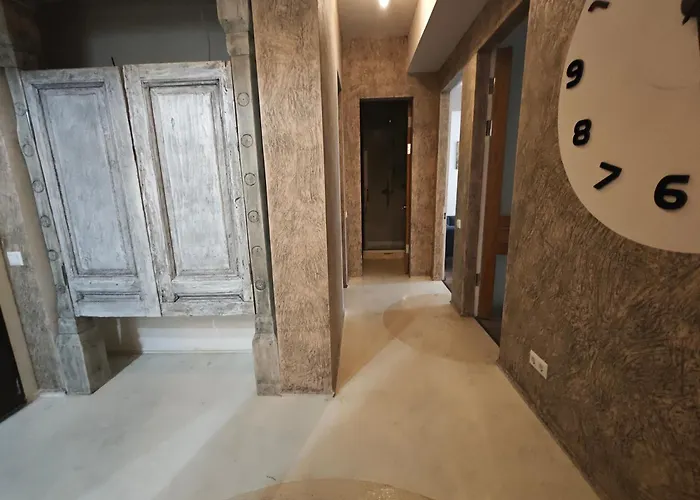 Luxury Apartement III