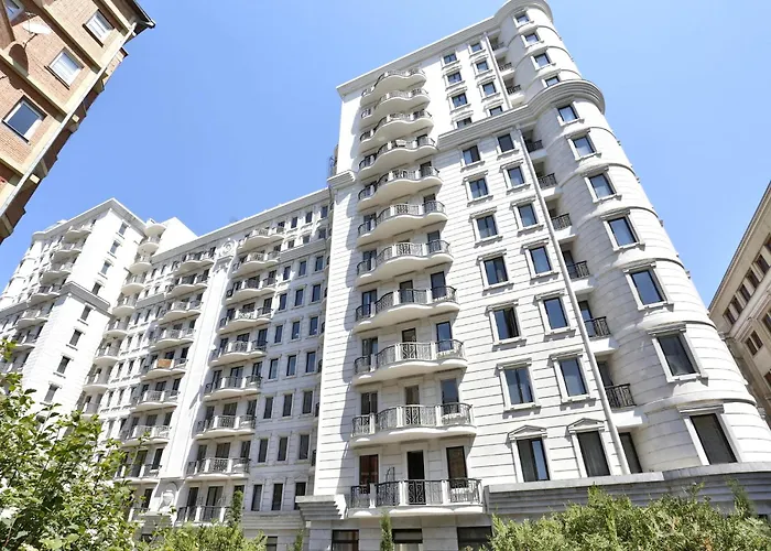 Luxury Apartment III